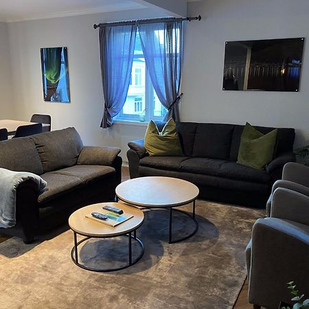 Enter Tromso - Luxury 4 Bedroom Apartment エクステリア 写真